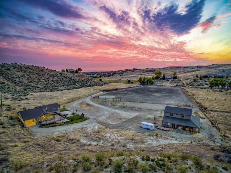 Lucy Court Alei Listing