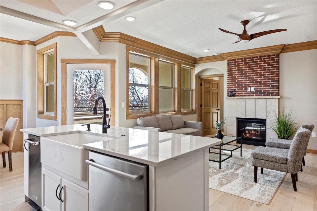 Aikens Plaza Eagle Idaho Interior Design