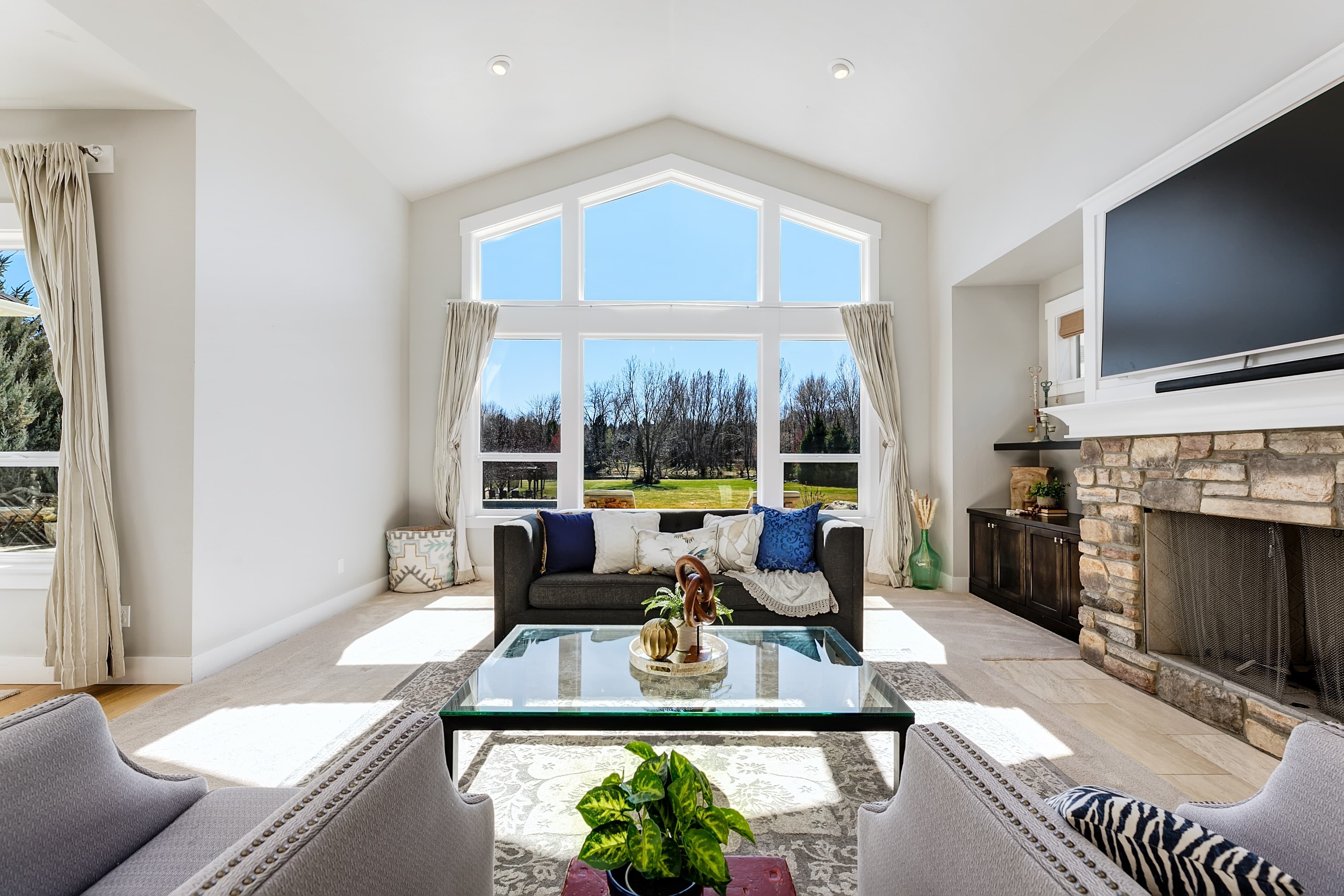 Floor to Ceiling Windows in Eagle Idaho Estate