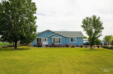 900 S Robinson Road, Nampa, Idaho 83687, 5 Bedrooms Bedrooms, ,Residential,For Sale,900 S Robinson Road,98880461