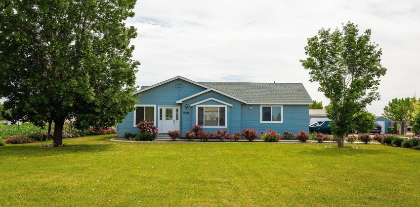 900 S Robinson Road, Nampa, Idaho 83687, 5 Bedrooms Bedrooms, ,Residential,For Sale,900 S Robinson Road,98880461