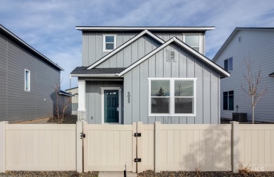 8854 W Hill Road Pkwy, Boise, Idaho 83714, 3 Bedrooms Bedrooms, ,Residential,For Sale,8854 W Hill Road Pkwy,98896875