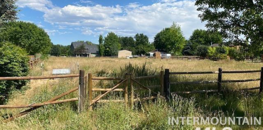 16890 Meadow Ln, Nampa, Idaho 83687, ,Land,For Sale,16890 Meadow Ln,98873328